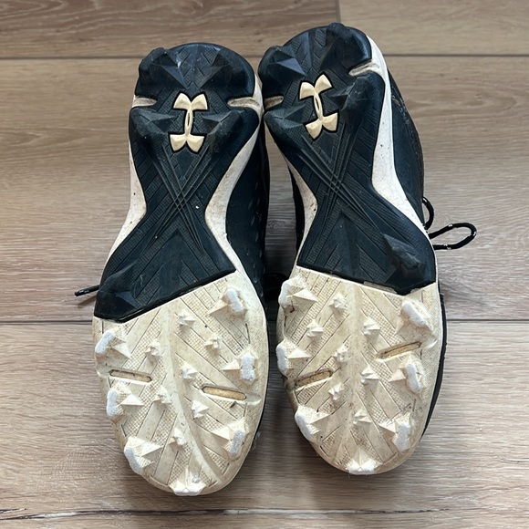 Under Armour baseball cleats - Picture 5 of 5